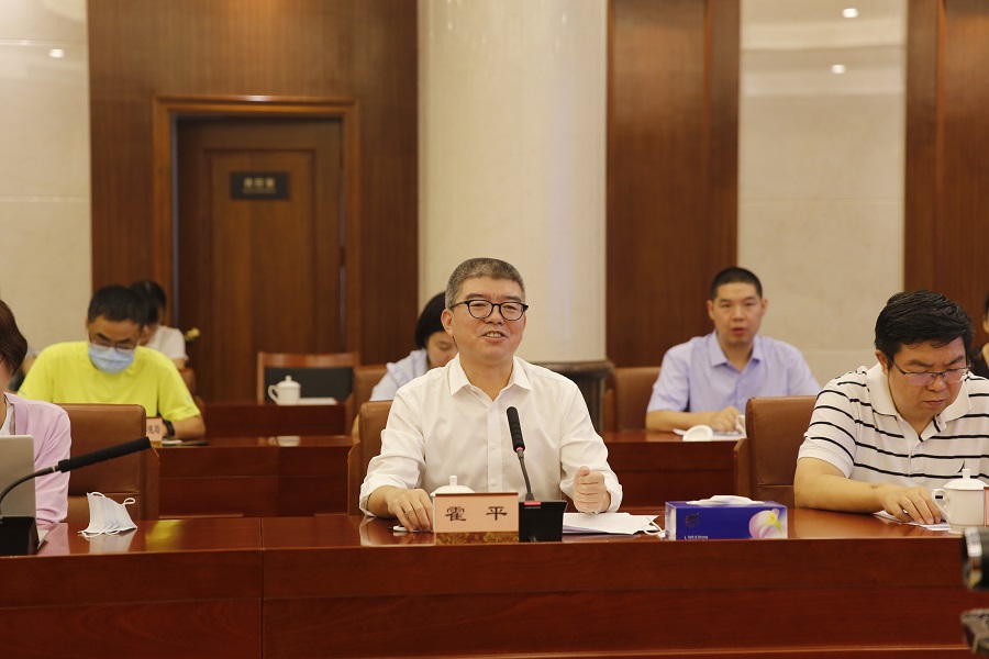 省生態(tài)環(huán)境廳到佛山開(kāi)展重點(diǎn)行業(yè)企業(yè)用地調(diào)查和土壤污染防治攻堅(jiān)戰(zhàn)調(diào)研(圖2) 省生態(tài)環(huán)境廳到佛山開(kāi)展重點(diǎn)行業(yè)企業(yè)用地調(diào)查和土壤污染防治攻堅(jiān)戰(zhàn)調(diào)研(圖2)